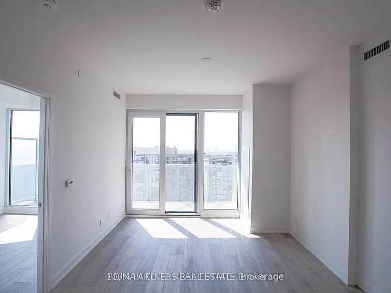 15 Holmes Ave #1704 — Photo 16