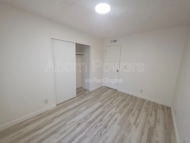 1140 Melton Dr #2 — Photo 8