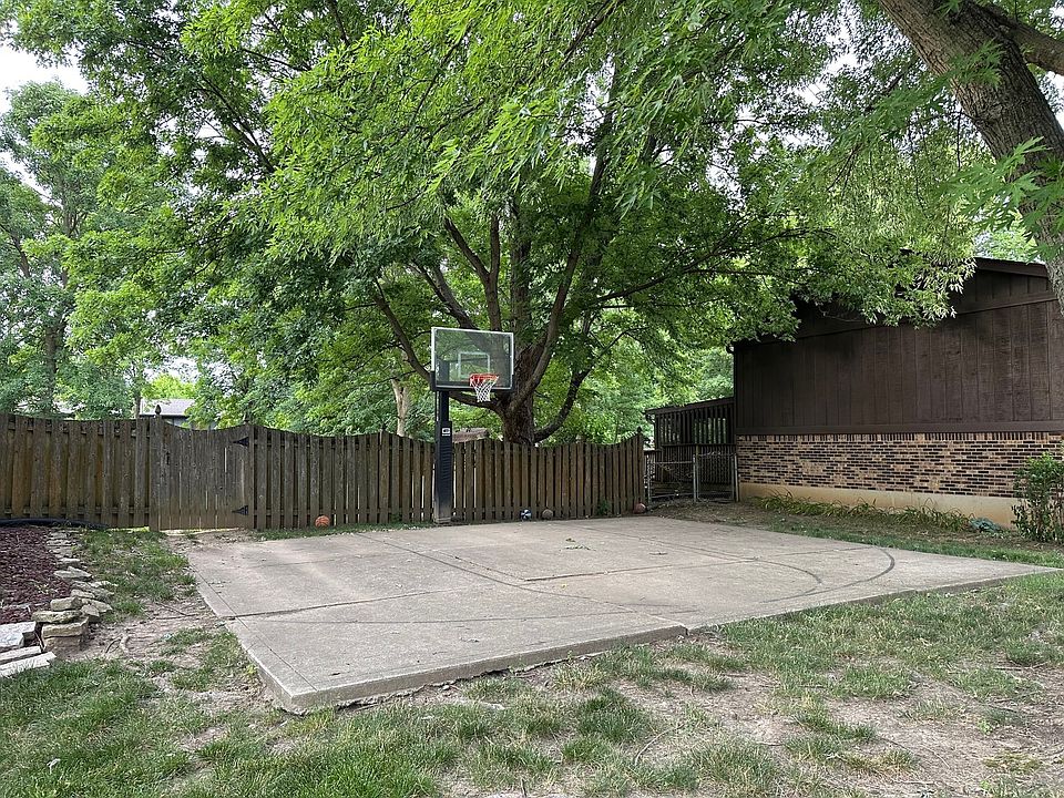 2nd image of 5920 Milhouse Rd
