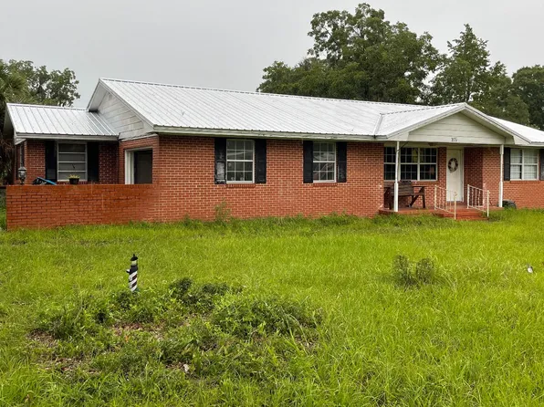 105 Plant Ave NW, Branford, FL 32008