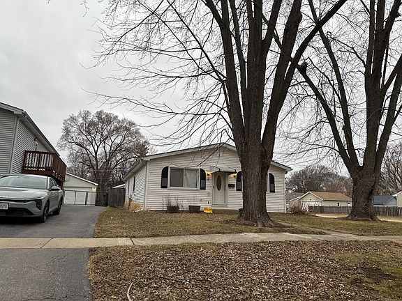 3rd image of 70 N Idlewild Ave