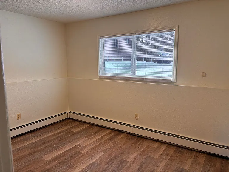 1916 Beaver Pl — Photo 4