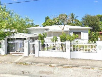 111 NW 52nd St, Miami, FL, 33127