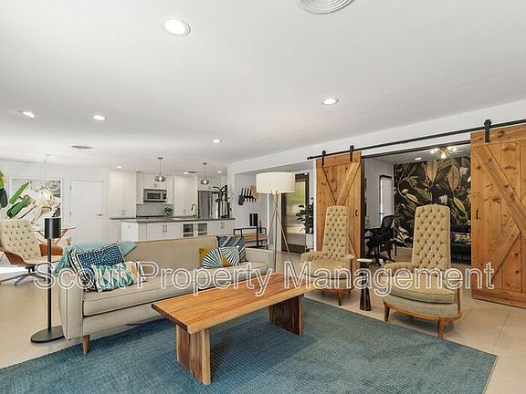 4th image of 46560 Cameo Palms Dr