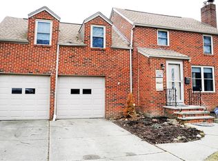 7301 Craigmere Dr, Middleburg Heights, OH