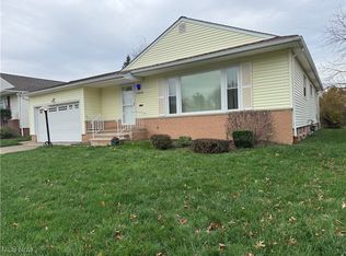 23638 Hillcroft Dr, Warrensville Heights, OH