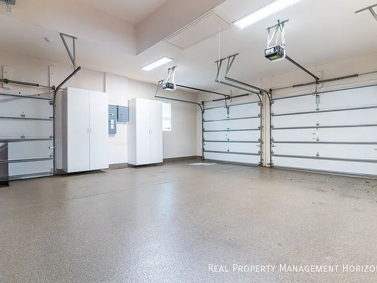 6914 Stanhope Pl — Photo 32