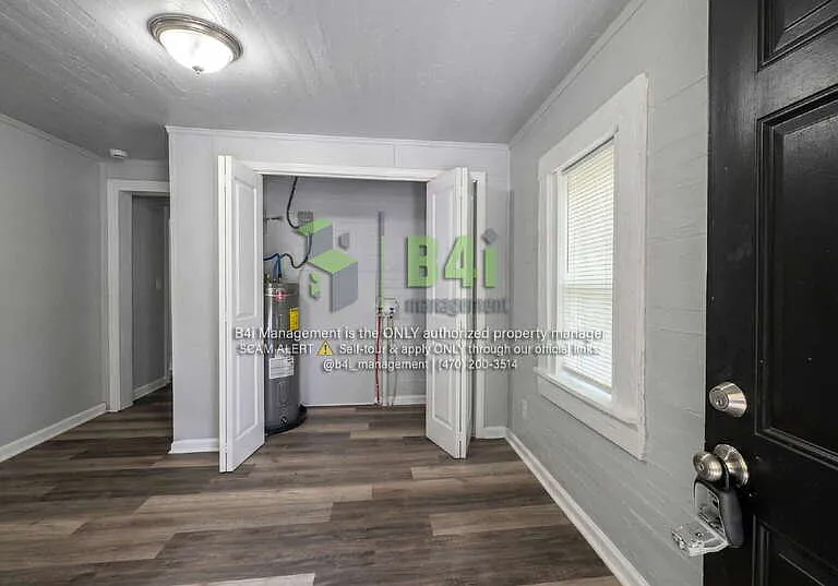 220 E Render St — Photo 3