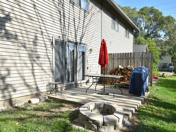 4th image of 217 NW Barstow St