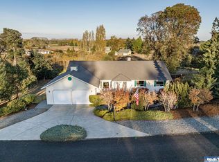 111 Moonlight Dr, Sequim, WA