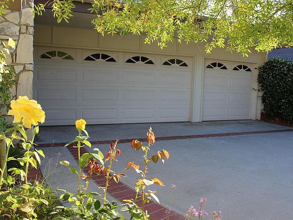 4th image of 1038 S Elfstone Ct