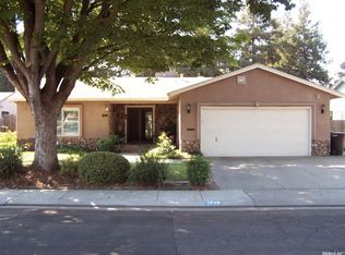 1712 Wilbur Dr, Modesto, CA 95350