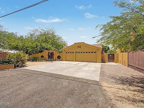 3rd image of 23712 N 104th Avenue