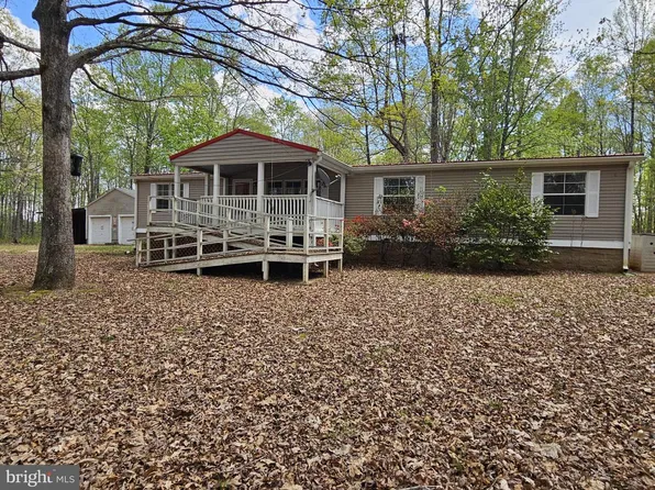 7962 Five Forks Rd, Pamplin, VA 23958