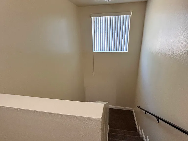 754 E 88th Pl — Photo 12
