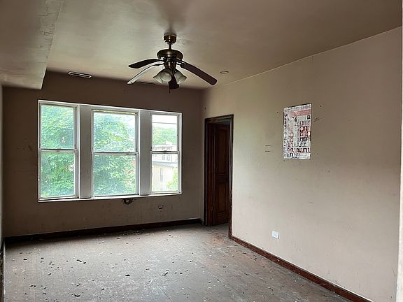 2nd image of 9952 S Avenue H