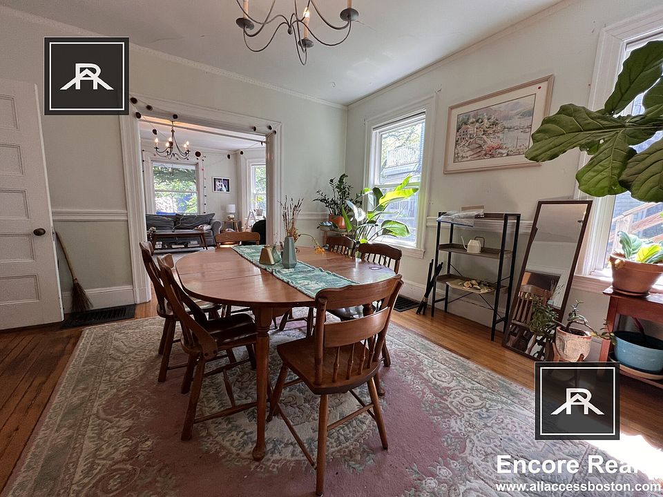 1st image of 11 Kenwood St #1