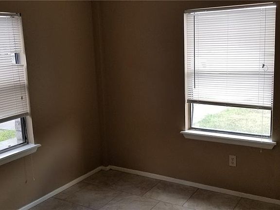 5th image of 11217 Willowood Creek Dr APT C