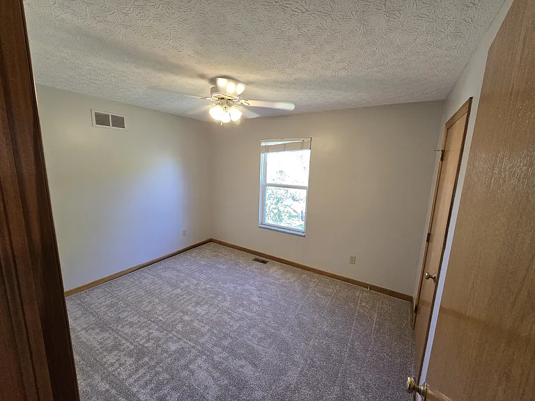 Bedroom (2)