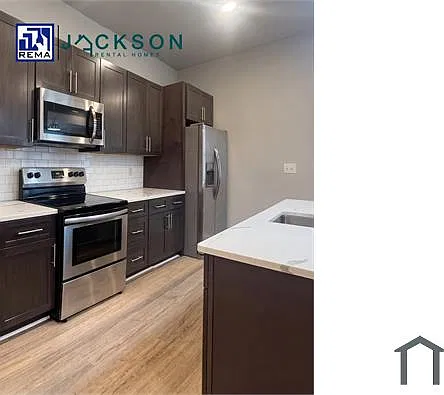 2800 W Master St — Photo 2