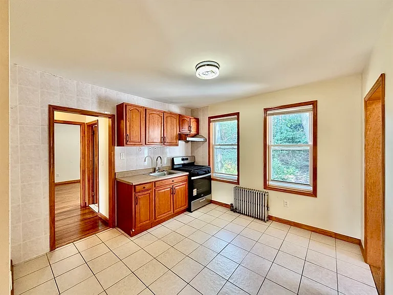 18 Bigelow St #1 — Photo 11