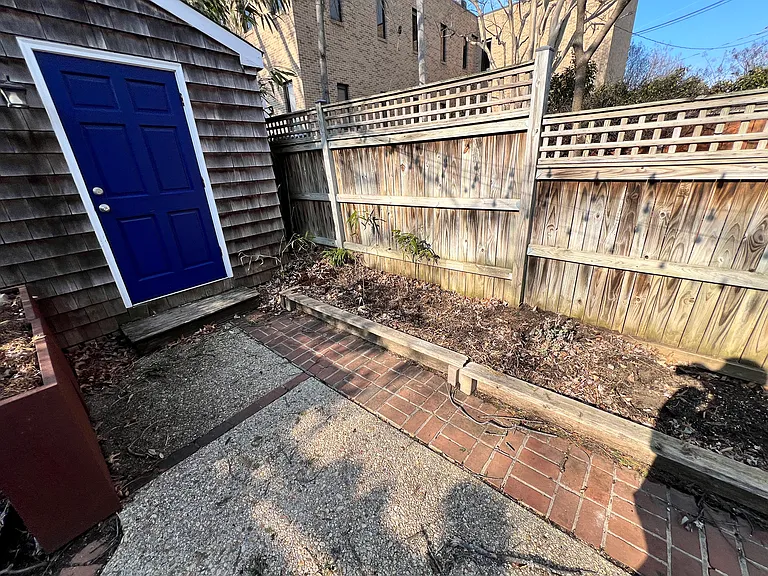 5 Dean St — Photo 51