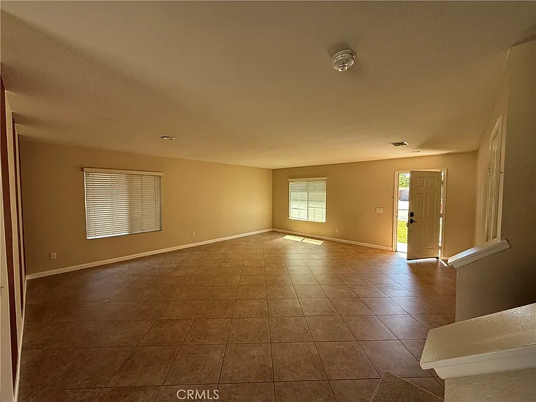 33072 Gypsum St — Photo 2