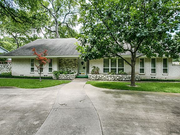 2nd image of 963 Forestgrove Dr