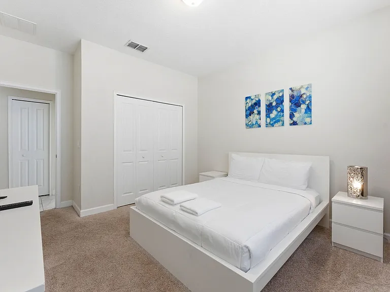 Kings Castle Cir — Photo 8
