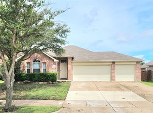 2011 Cooper Ridge Ln, Heartland, TX 75126