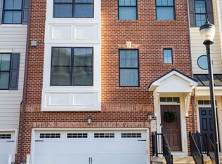 94 Parkview Cir, Wayne, PA 19087
