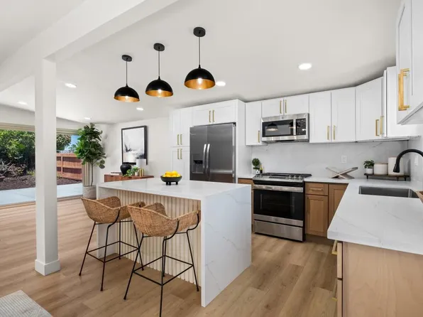 4550 Cheshire St, San Diego, CA 92117