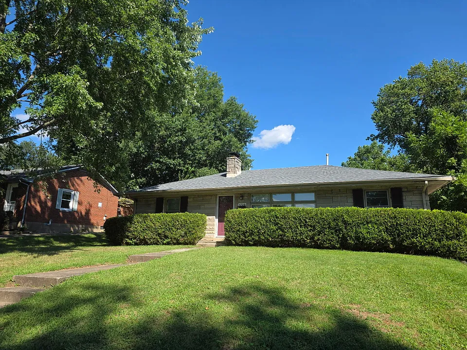 1728 Shenandoah Dr