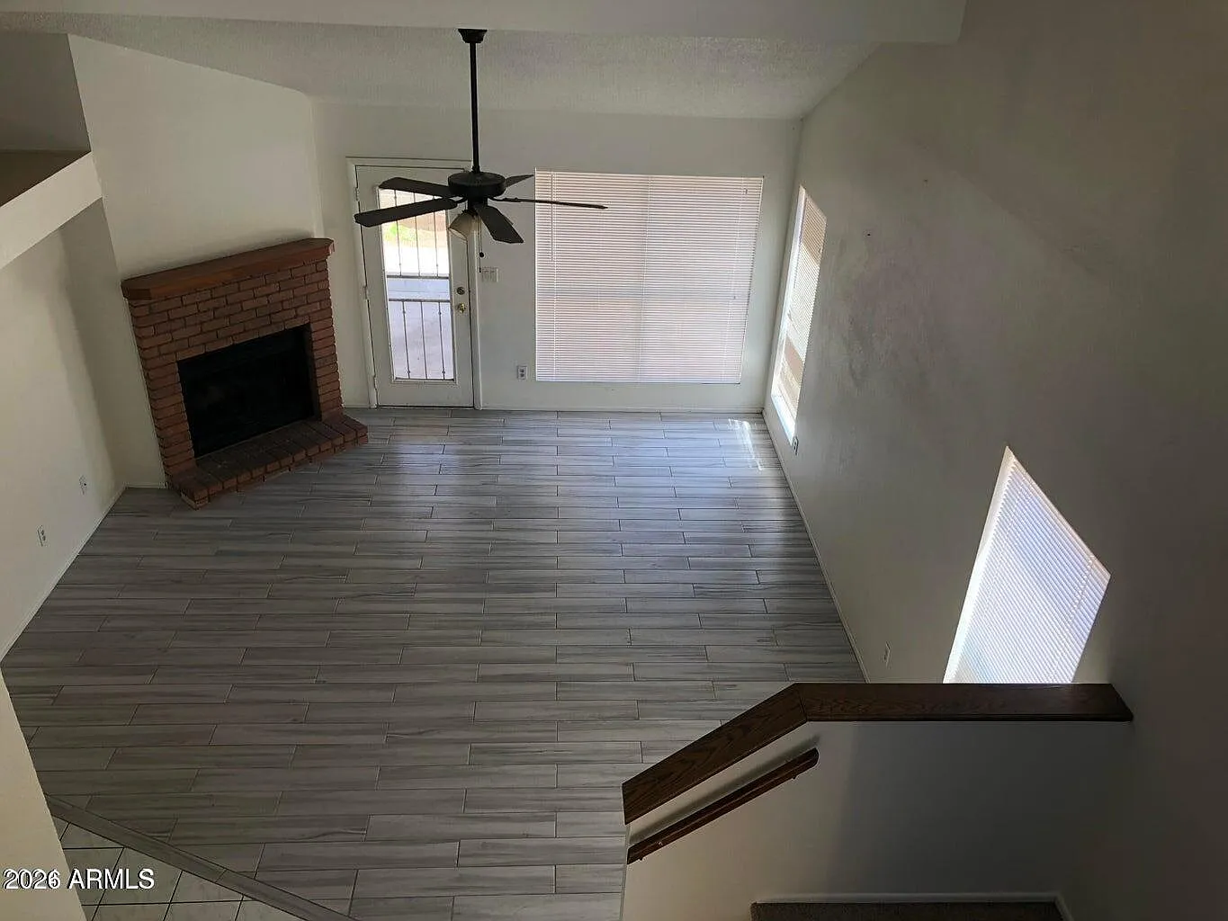 3 bed, 2.5 bath, 1526 sqft, $1,950 — Photo 2