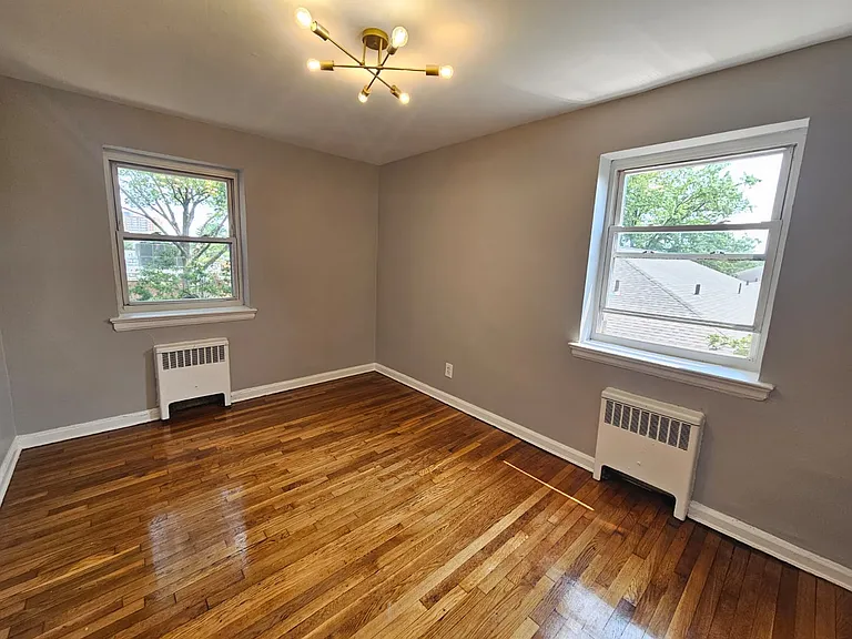 1280 Clinton Ave #D — Photo 5