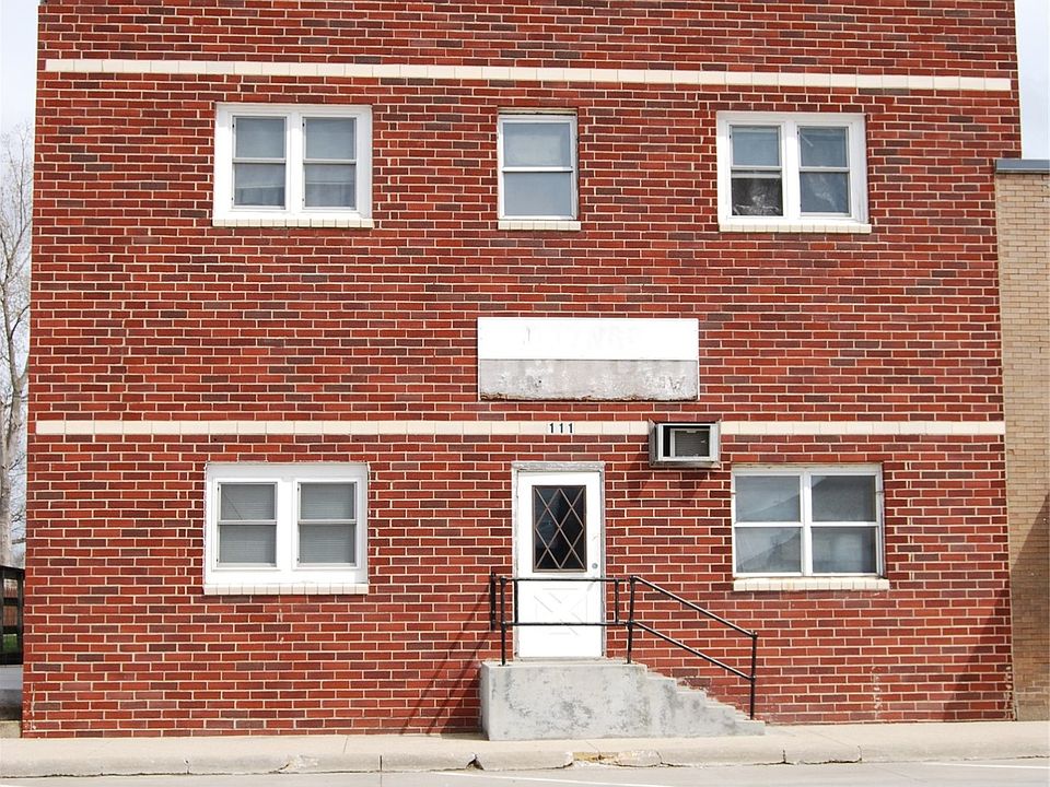 1st image of 111 S Main St