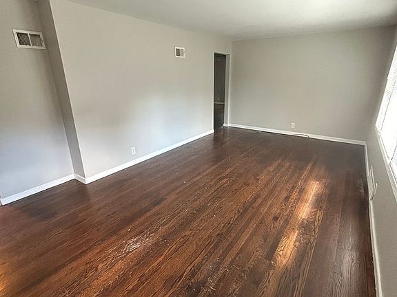 3rd image of 8345 Douglas Ave