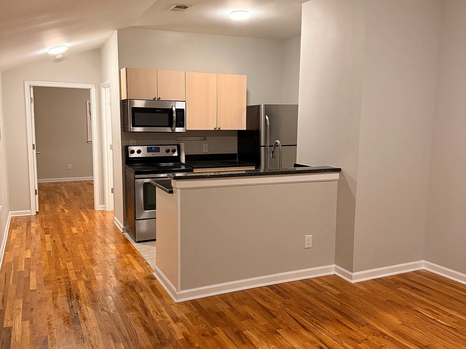 1 bed, 600 sqft, $1,650 — Photo 2