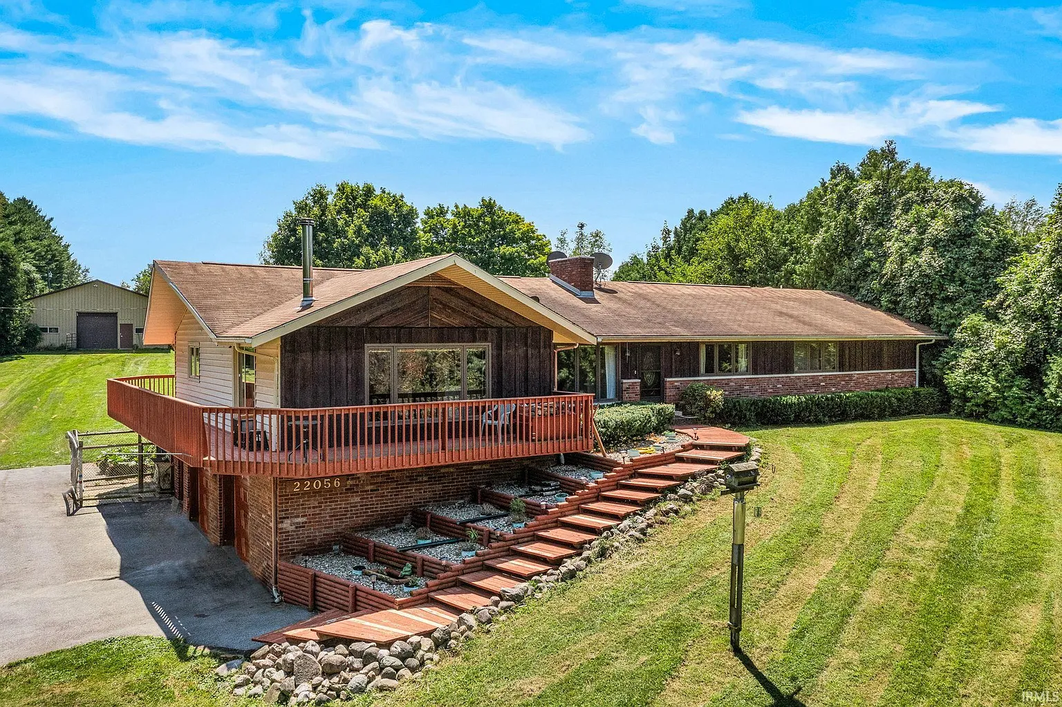 22056 Roosevelt Rd photo 1