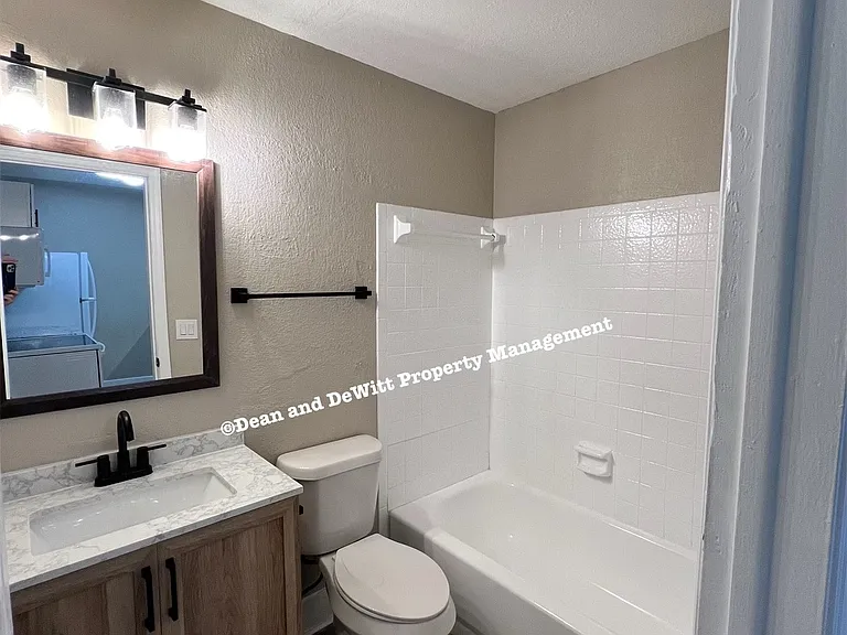 1462 Hamlet Ave #5 — Photo 11