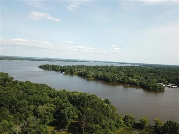 W5523 Windover Court #19, New Lisbon, WI 53950