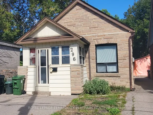 296 Lumsden Ave #Basement, Toronto, ON M4C 2L1