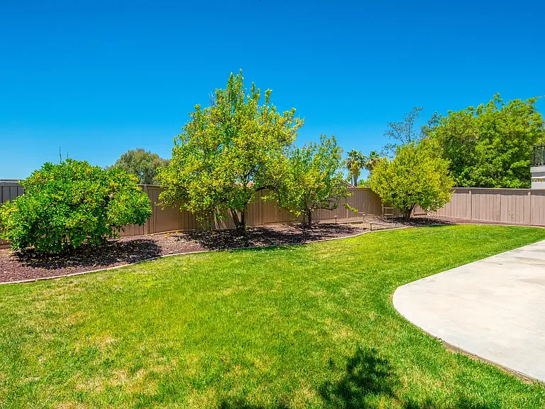 25207 Parkcrest Dr — Photo 18
