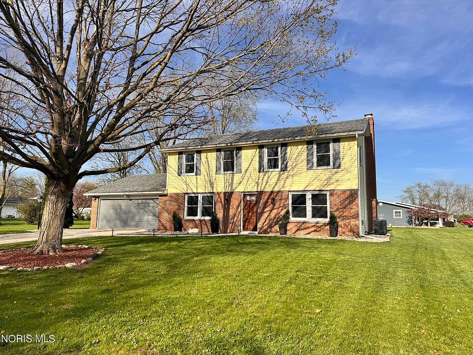 1st image of 202 Huntington Dr
