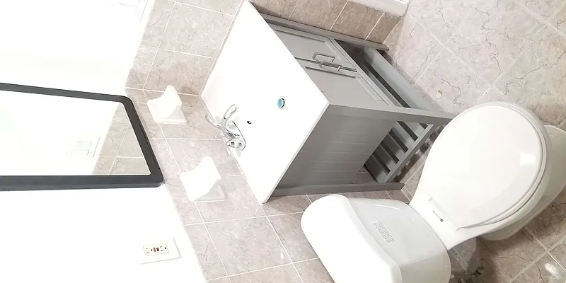 Rented by City Express Realty & Management Corp | media 46