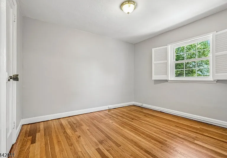 93 Centennial Ave — Photo 18