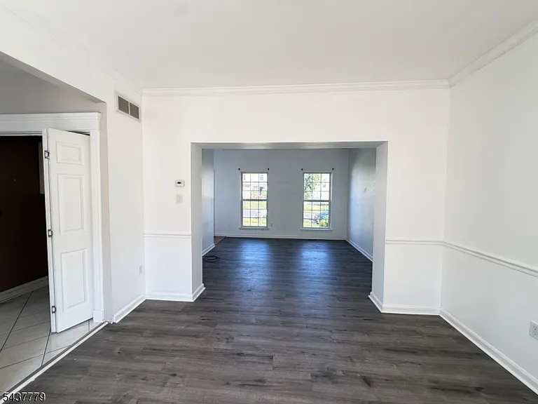 373 Stonehenge Dr — Photo 7