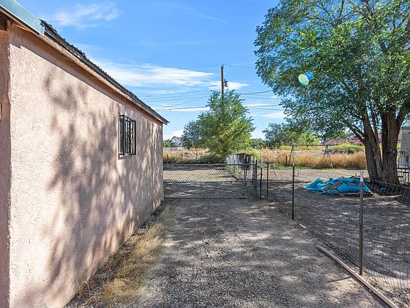 5th image of 1870 Winchester Dr