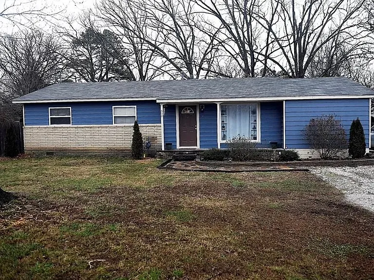 650 S Ray Ave — Photo 16