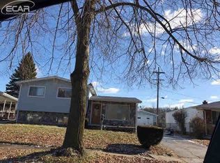 2820 Riegle Ave, Flint, MI 48506